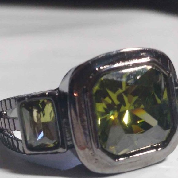 Men's Black Gold Peridot QZ Fasion Ring SZ 10, and 11-10 - Picture 4 of 4